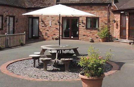 The Manor Coach House Hotell Hindlip Eksteriør bilde